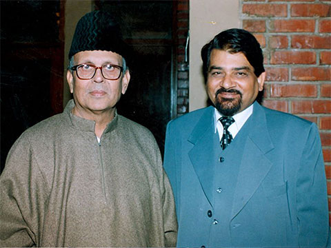 Santosh Bhartiya